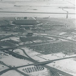 Terminal 1 at YYZ on a snowy day in the early 1970s