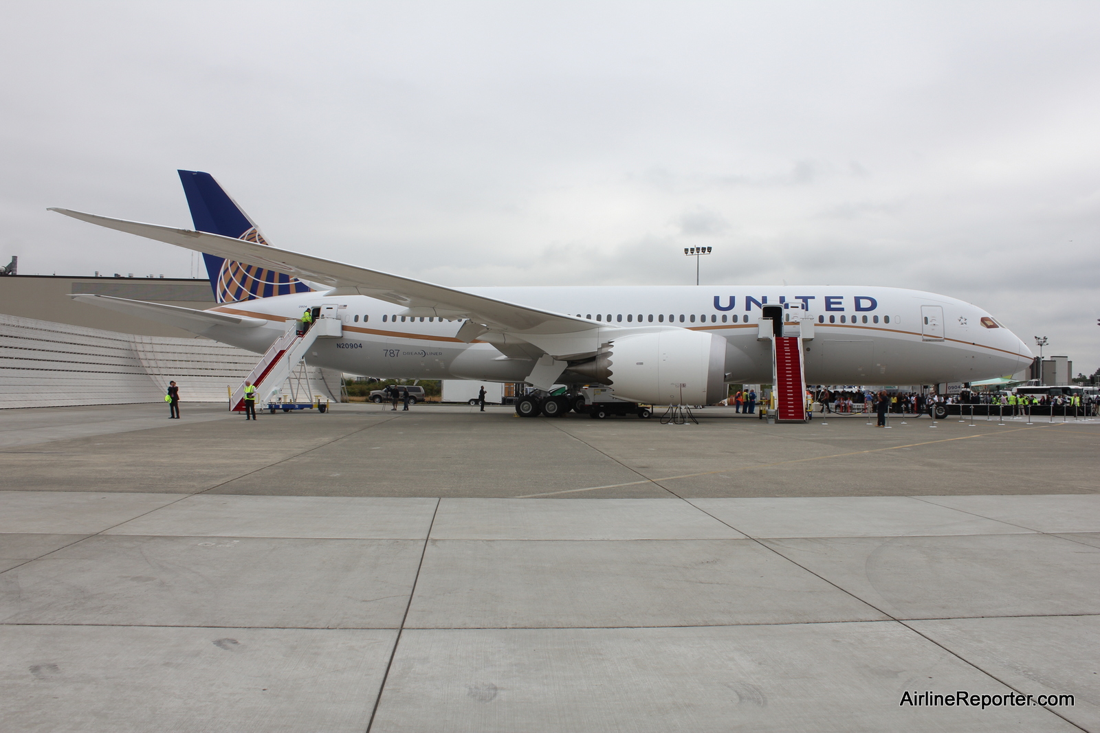 Photo Tour Of United S First Boeing 787 Dreamliner