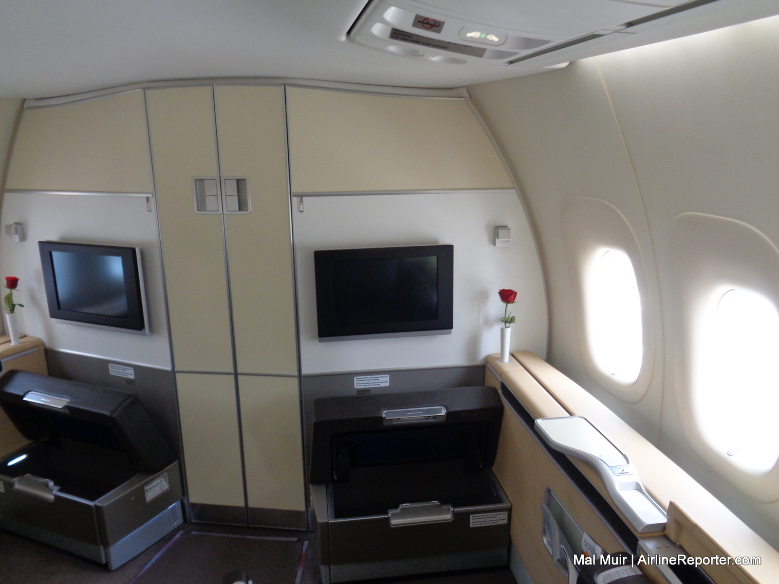 Flight Review Lufthansa First Class On The Boeing 747 8i