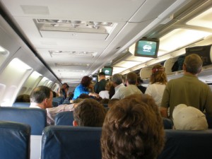 Folks loading up on the Delta Air Lines Boeing 767