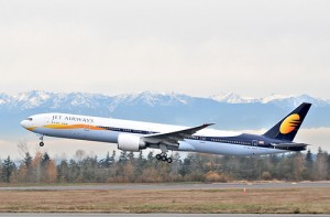 Jet Aiways Boeing 777-300 Taking off