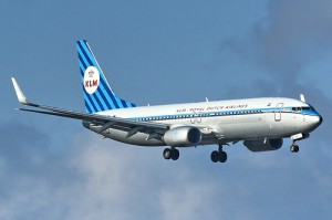 KLM's retro Boeing 737-800