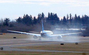 The Seattle PI got these pics of the Boeing 787 testing ZA001 testing its brakes.