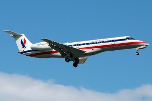 An American Eagle ERJ-135