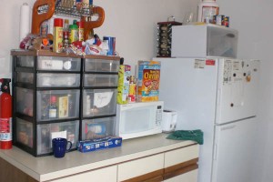 The nicely kept shared kitchen needs to stay clean!