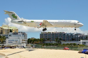 Dutch Antilles Express Fokker 100 (PJ-DAB) landing at St. Maarten.