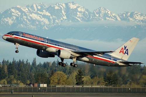 American Airlines Boeing 757-200 in Seattle.