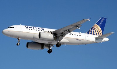 United's new livery on an Airbus A319 (N853UA)