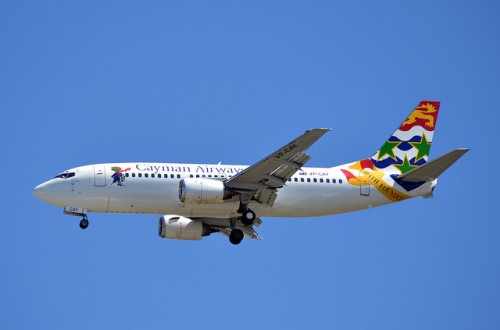 Cayman Airways Boeing 737-400 (VP-CAY)