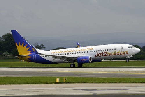 The livery on this Jet2holidays Boeing 737-800 (G-GDFD) looks mighty similar to Allegiant Air's livery.