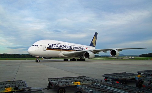 Singapore Airlines Airbus A380 9V-SKJ.