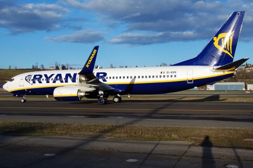 Ryanair Boeing 737-800 (EI-EKK) at Boeing Field before being delivered to Ryanair