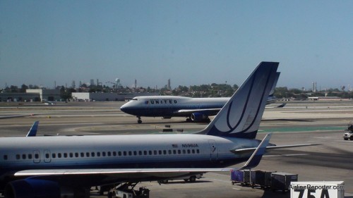 United Airlines Boeing 757 and Boeing 747 at LAX