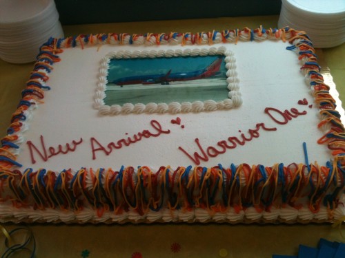 Special cake celebrating Southwest Airline's first Boeing 737-800. Click for larger. Photo by Butch Brown.