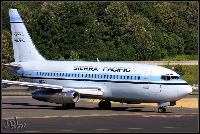 Sierra Pacific Airlines Boeing 737-200 taken at Boeing Field (BFI). Photo by Jeremy Dwyer-Lindgren.