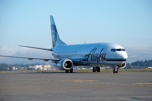 Alaska Airlines Boeing 737-400 Combi (N764AS) arrives at Sea-Tac.