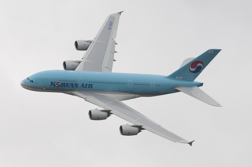 A Korean Air A380 was used instead. Photo by apgphoto/Flight Global.