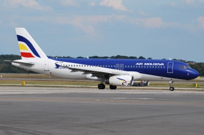 Air Moldova Airbus A320