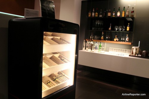 Cigar lounge and mini-bar. Hmm, don't see that in most clubs.