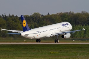 Lufthansa is using this Airbus A321 (D-AIDG) to operate their first scheduled flight using biofuels. 