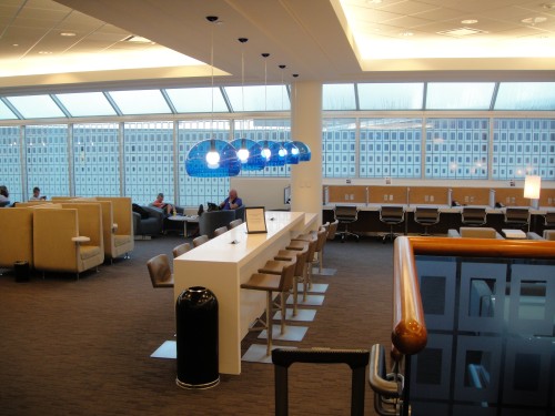 Delta's SkyClub in MSP has lots of different seating options.