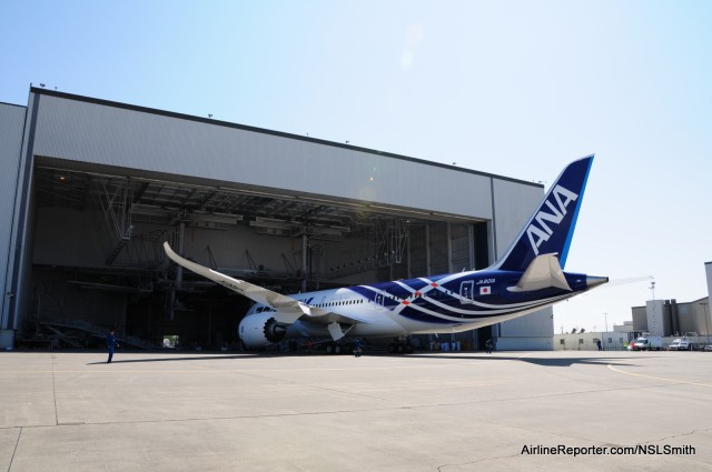 The 787 (JA801A) was slowly backed out of the paint hangar, bringing the new livery out into the sun for the first time.