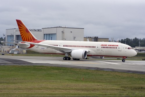 Air India Boeing 787 Dreamliner at Paine Field. Photo by James Polivka.