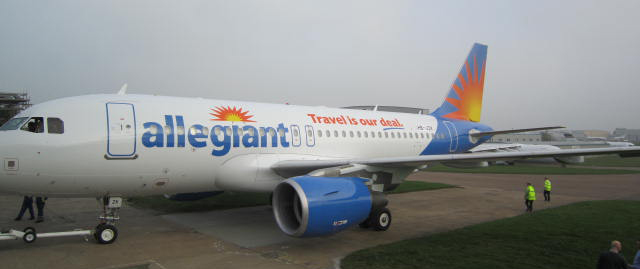 Allegiant's first Airbus A319 (HB-JZK) after being painted to their livery. Image from Allegiant.