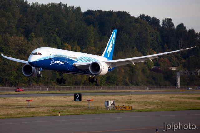 ZA003 at Boeing Field (BFI). Photo by Jeremy Dwyer-Lindgren.