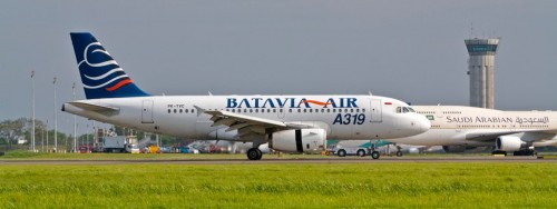 Batavia Air Airbus A319 (PK-YVC). Image by vectorkalkulus / Flickr CC.