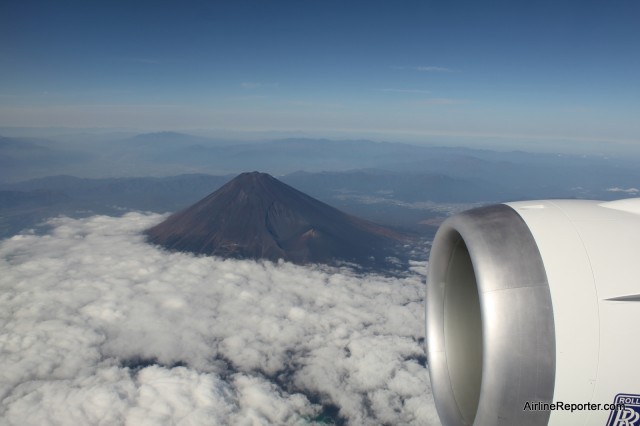 Mount Fuji seen from ANA's second Boeing 787 Dreamliner. 