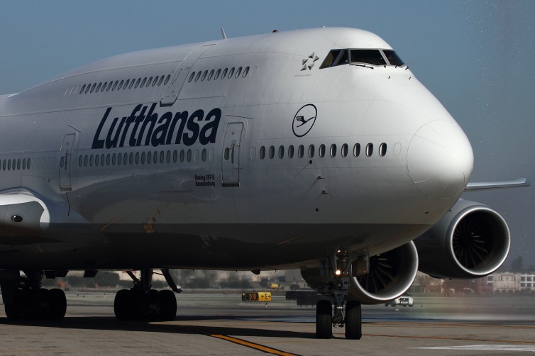 A Lufthansa 747-8 spotted at LAX. - Photo: Brandon Farris / AirlineReporter