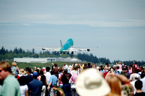 An lift off. Photo by Les Smith.