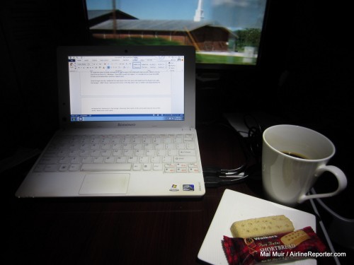 What is better than being on a Boeing 787 Dreamliner? Being able to tell all your friends via the internet while flying at 30,000 feet. Photo: Malcolm Muir / AirlineReporter.com.