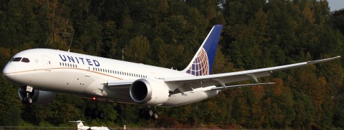 United is confident in the 787 and still operating the aircraft. Photo by Brandon Farris.