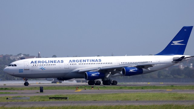 An Aerolineas Argentinas Airbus A340. Image by Malcolm Muir. 