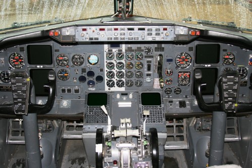 The analogue flight deck of a 737-400 'Classic' in a 'powered down' state. Photo by Owen Zupp.