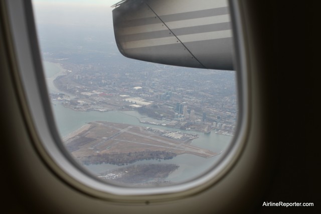 Billy Bishop Toronto City Airport (YTZ) seen from the Porter Airlines Q400.