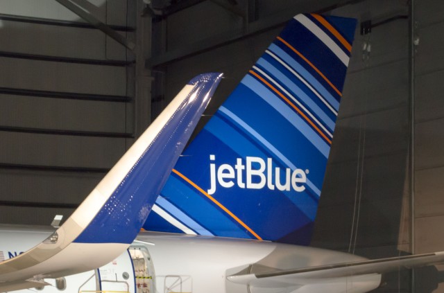 The new sharlet on a JetBlue Airbus A320. Photo by Jason Rabinowitz.