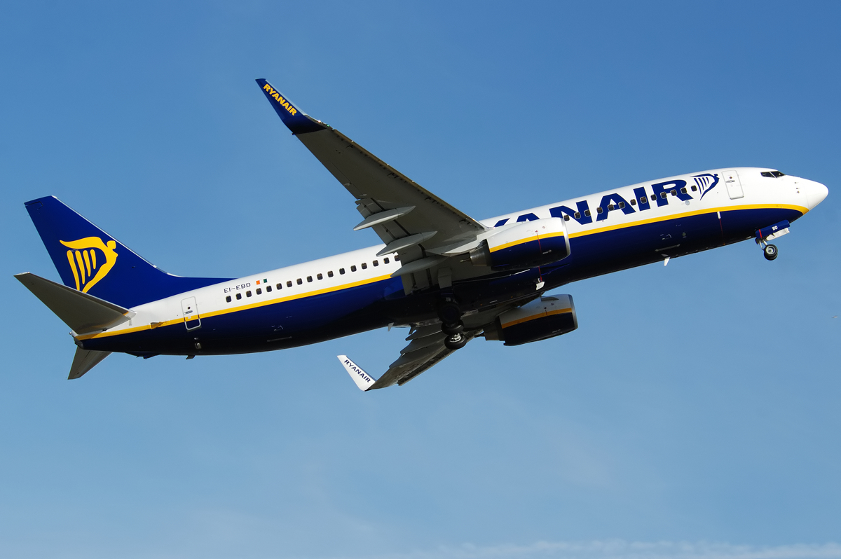 Ryanair Boeing 737-800. Photo by Andrew W. Sieber.