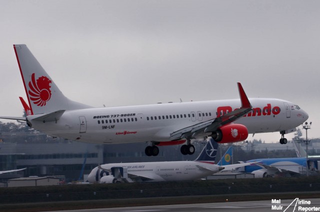 Malindo Air's 737-900ER prior to Touch Down at Everett during a Test Flight - Photo: Mal Muir | AirlineReporter,com