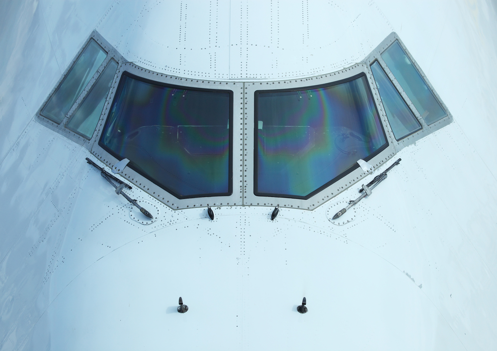 Flight deck of a Boeing 747. Image from Shutterstock.