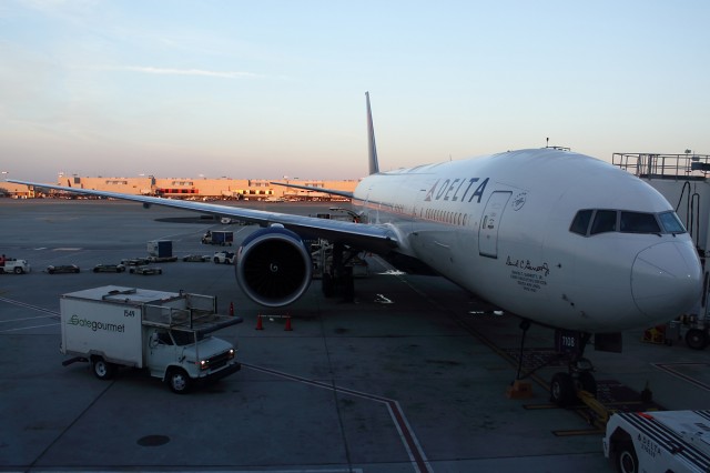 Delta Boeing 777. Photo by Brandon Farris. 