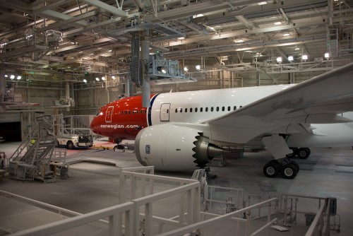 Side angle of Norwegian's first Dreamliner.