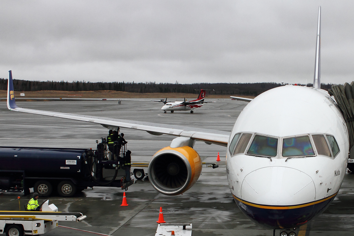 Icelandair Boeing 757 in Anchorage. Photo by Brandon Farris.