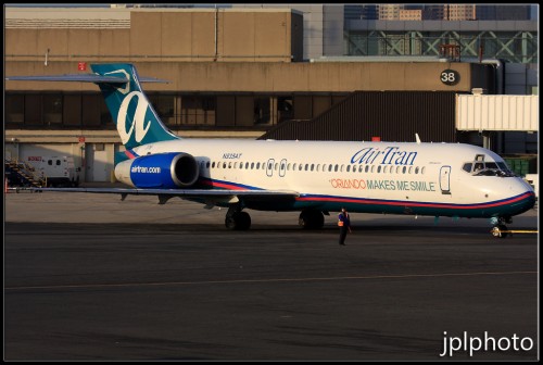 The AirTran Boeing 717s will go from their current livery to Delta's. We will not see one in Southwest livery. Image by Jeremy Dwyer-Lindren.