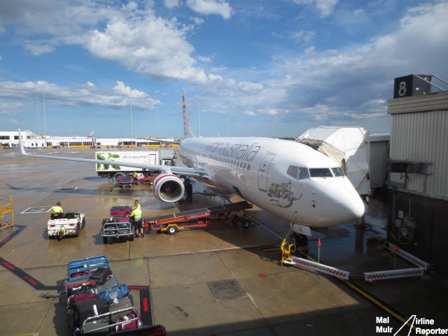 A Virgin Australia 737 at Melbourne Airport - Photo: Mal Muir | AirlineReporter.com