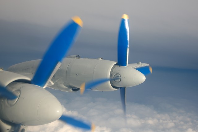 The blue blades of the IL-18. Photo by Bernie Leighton.