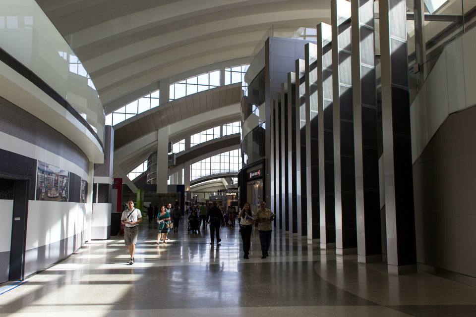 Lots of natural light! Curves and arches are a recurring theme throughout the terminal.