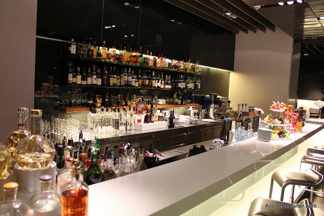 The bar inside the Lufthansa First Class Terminal. 
